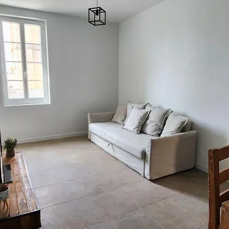 Apartament T4 Castries - 3 Chambres - Terrasse - Clim - Montpellier 15 Min